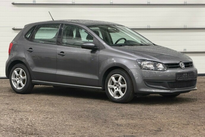 volkswagen-polo-bensin-2011-big-0