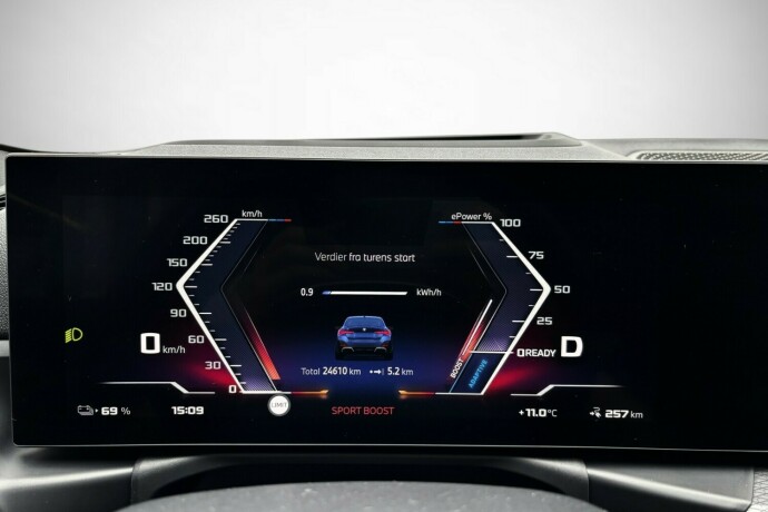 bmw-i4-elektrisitet-2024-big-19