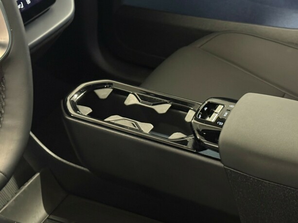volvo-ex30-elektrisitet-2025-big-15