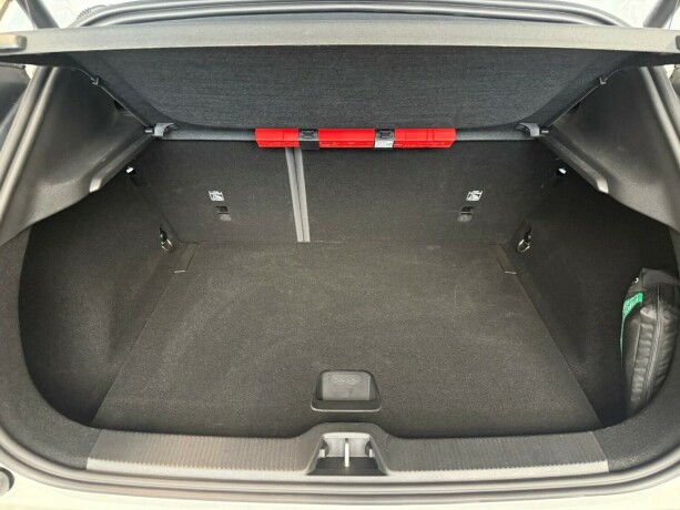 volvo-ex30-elektrisitet-2025-big-35