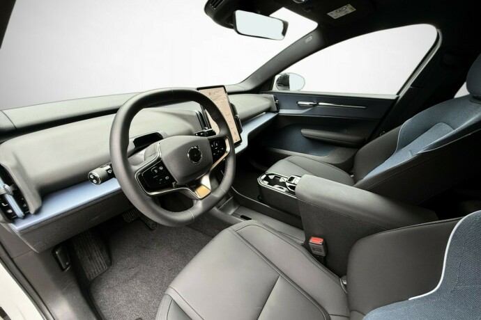 volvo-ex30-elektrisitet-2025-big-13