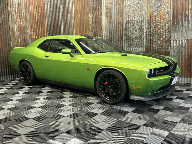 dodge-challenger-bensin-2011-big-2