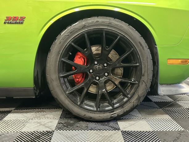 dodge-challenger-bensin-2011-big-6