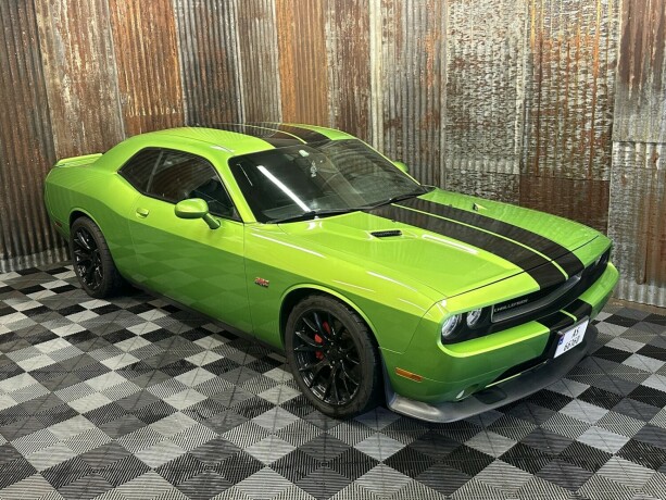dodge-challenger-bensin-2011-big-1