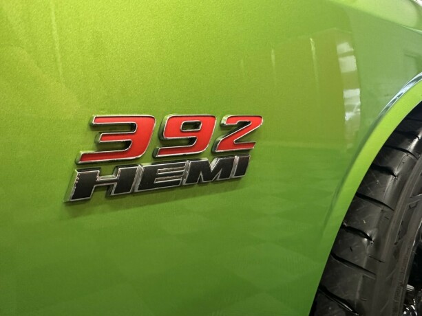 dodge-challenger-bensin-2011-big-10