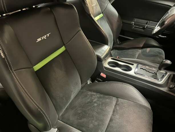 dodge-challenger-bensin-2011-big-34