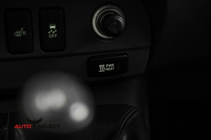 toyota-hilux-diesel-2013-big-30