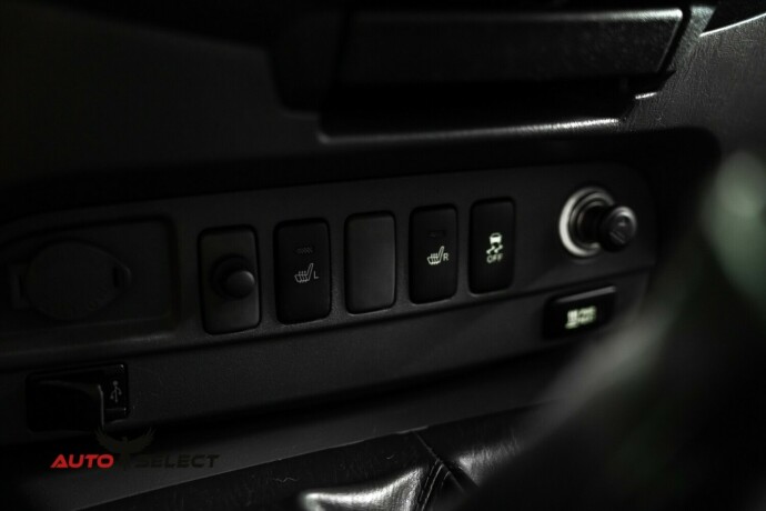 toyota-hilux-diesel-2013-big-29