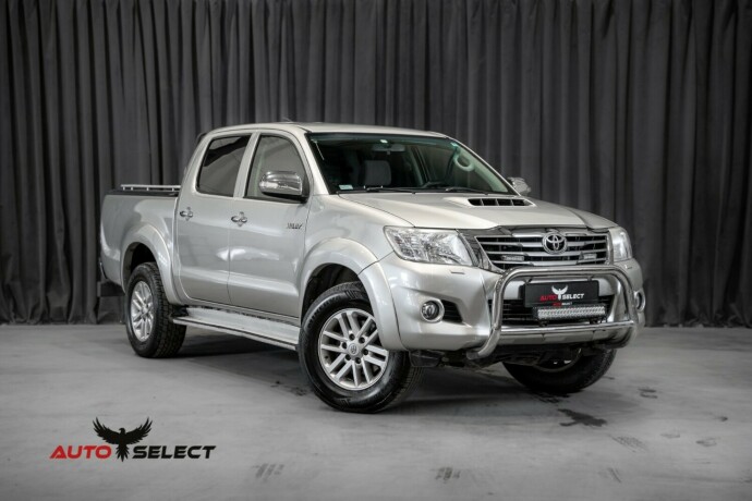 toyota-hilux-diesel-2013-big-0