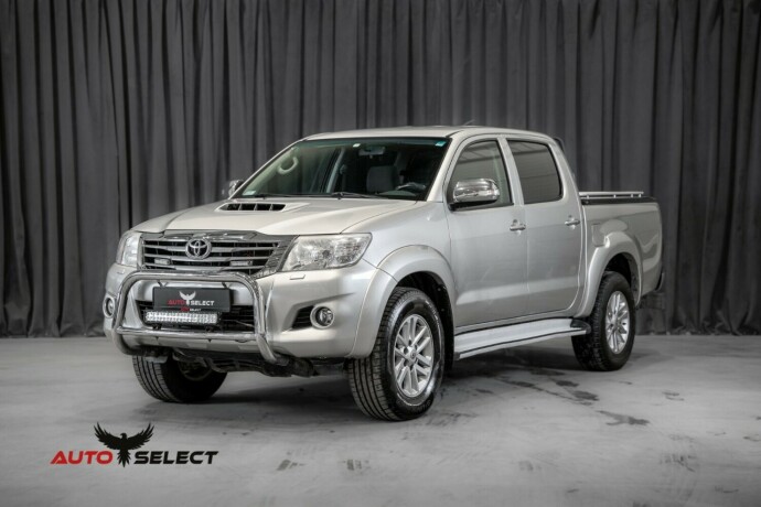toyota-hilux-diesel-2013-big-4