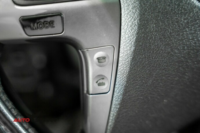 toyota-hilux-diesel-2013-big-25