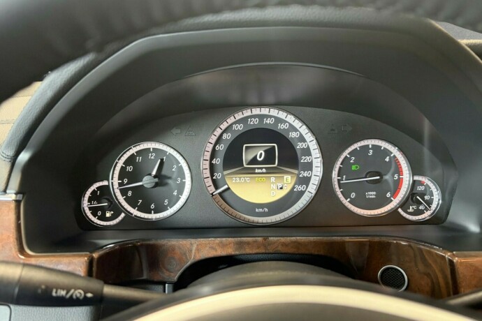 mercedes-benz-e-klasse-diesel-2012-big-23
