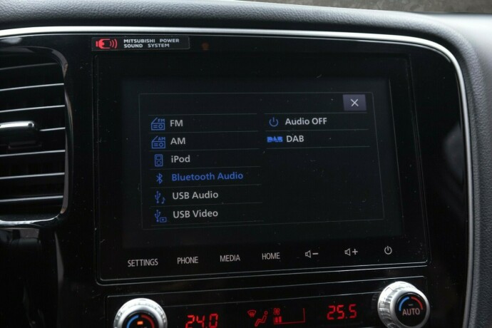 mitsubishi-outlander-plug-in-petrol-2020-big-15