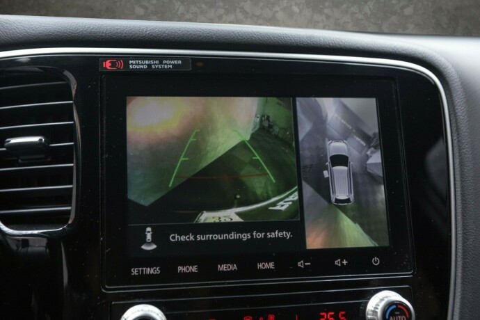 mitsubishi-outlander-plug-in-petrol-2020-big-16
