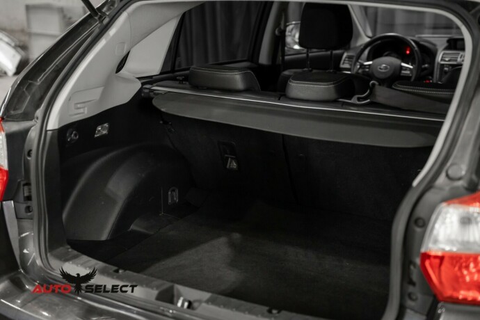 subaru-xv-bensin-2012-big-10