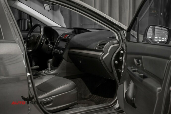 subaru-xv-bensin-2012-big-16