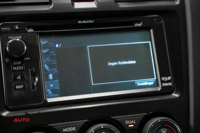 subaru-xv-bensin-2012-big-41