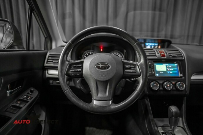 subaru-xv-bensin-2012-big-26