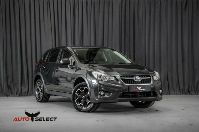 subaru-xv-bensin-2012-big-0