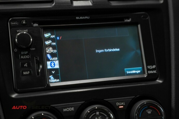 subaru-xv-bensin-2012-big-40