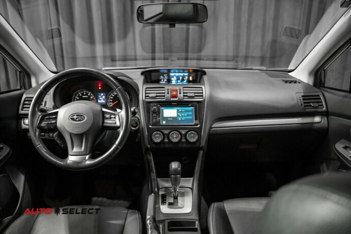 subaru-xv-bensin-2012-big-34