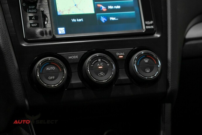 subaru-xv-bensin-2012-big-36