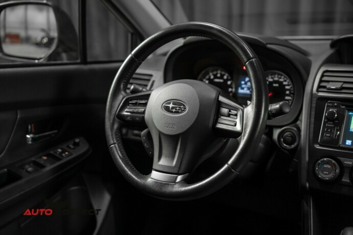 subaru-xv-bensin-2012-big-24