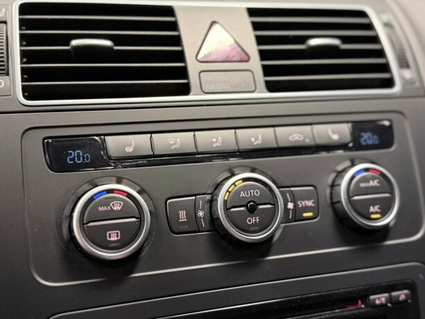 volkswagen-touran-diesel-2013-big-26