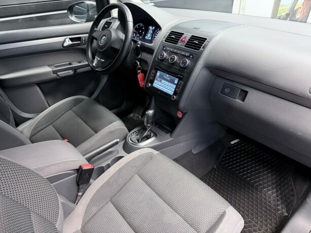 volkswagen-touran-diesel-2013-big-14