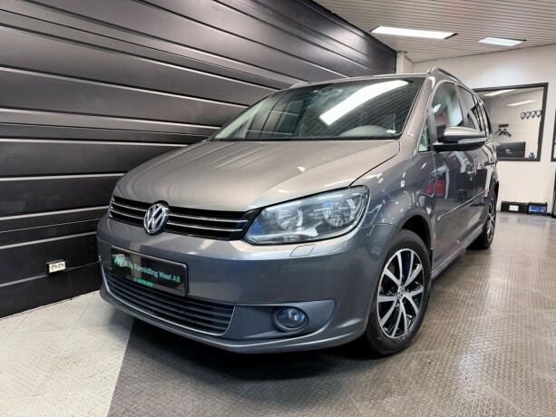 volkswagen-touran-diesel-2013-big-2