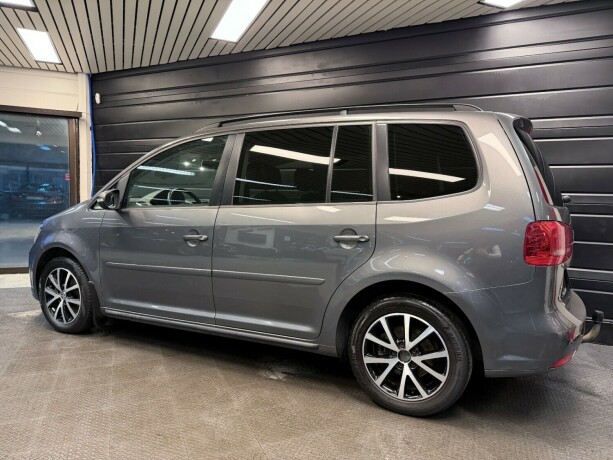 volkswagen-touran-diesel-2013-big-4