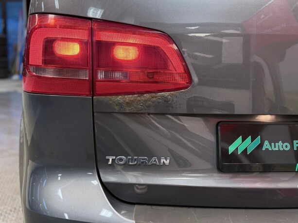 volkswagen-touran-diesel-2013-big-28