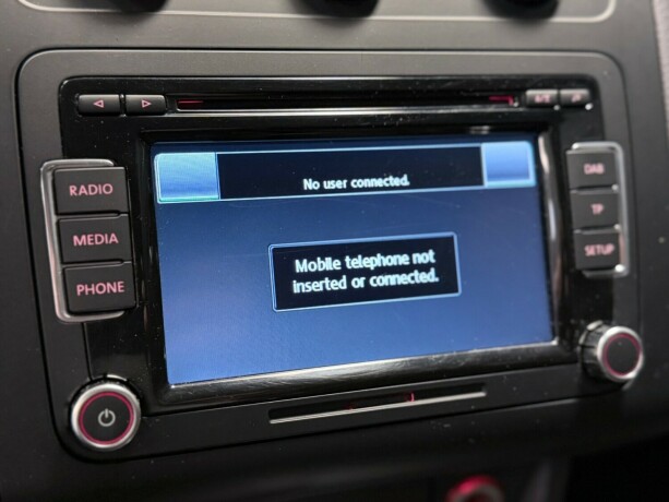volkswagen-touran-diesel-2013-big-22