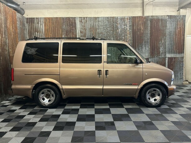 chevrolet-astro-van-bensin-2001-big-7