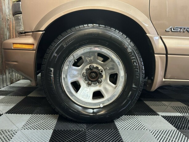 chevrolet-astro-van-bensin-2001-big-19
