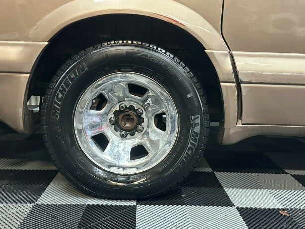 chevrolet-astro-van-bensin-2001-big-5