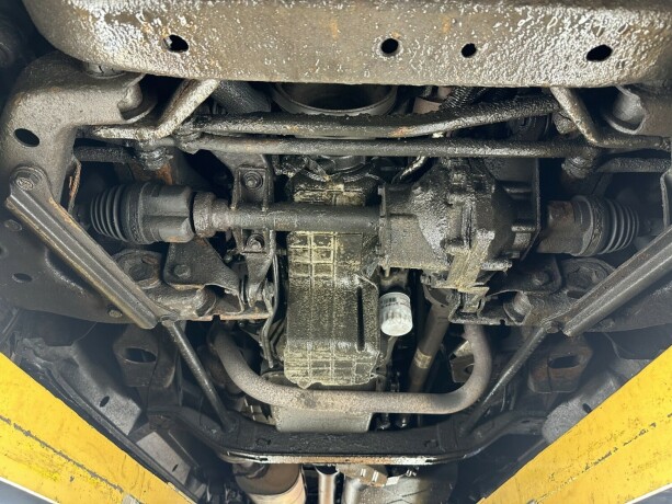 chevrolet-astro-van-bensin-2001-big-45
