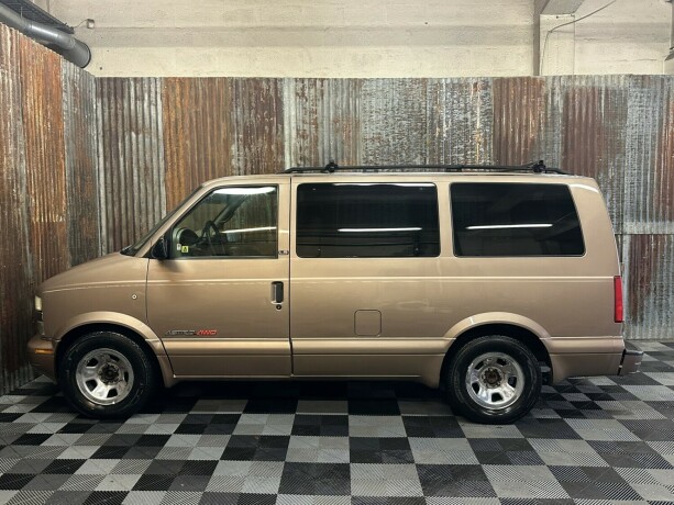 chevrolet-astro-van-bensin-2001-big-21