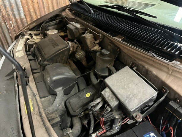 chevrolet-astro-van-bensin-2001-big-43