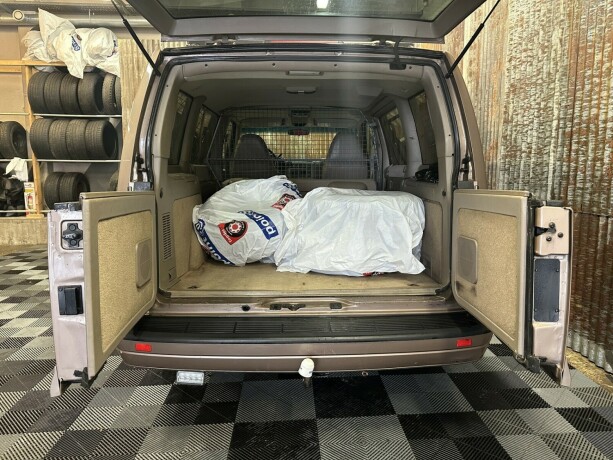 chevrolet-astro-van-bensin-2001-big-39
