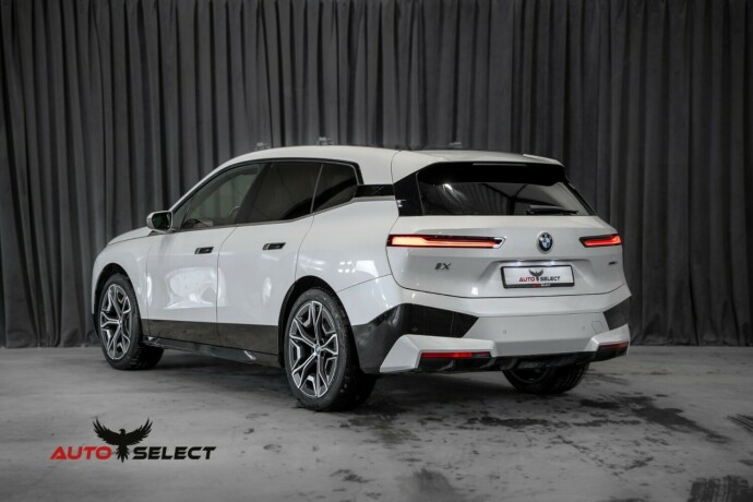 bmw-ix-elektrisitet-2022-big-8
