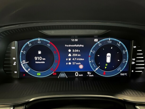 skoda-octavia-diesel-2024-big-34
