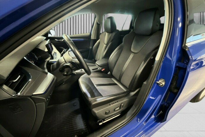 skoda-octavia-diesel-2024-big-15