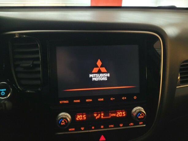 mitsubishi-outlander-plug-in-petrol-2020-big-25