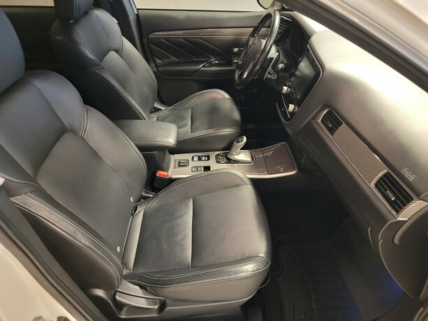 mitsubishi-outlander-plug-in-petrol-2020-big-14