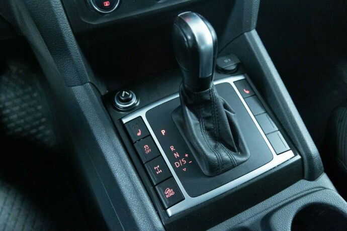 volkswagen-amarok-diesel-2021-big-17