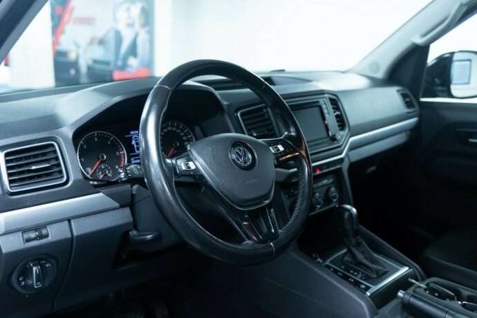 volkswagen-amarok-diesel-2021-big-6