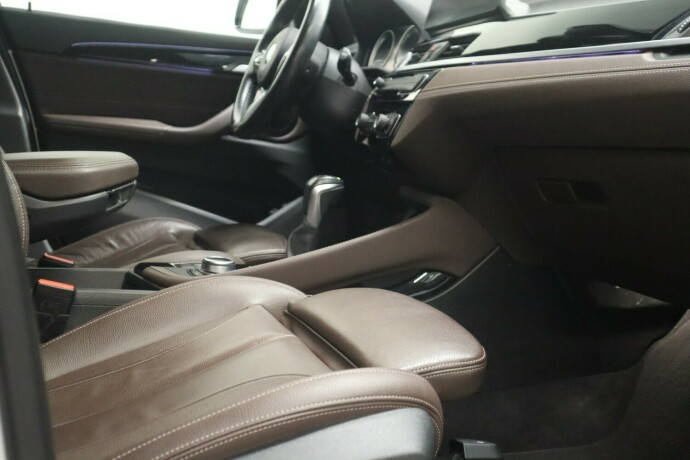 bmw-x1-elektrisitetbensin-2021-big-11