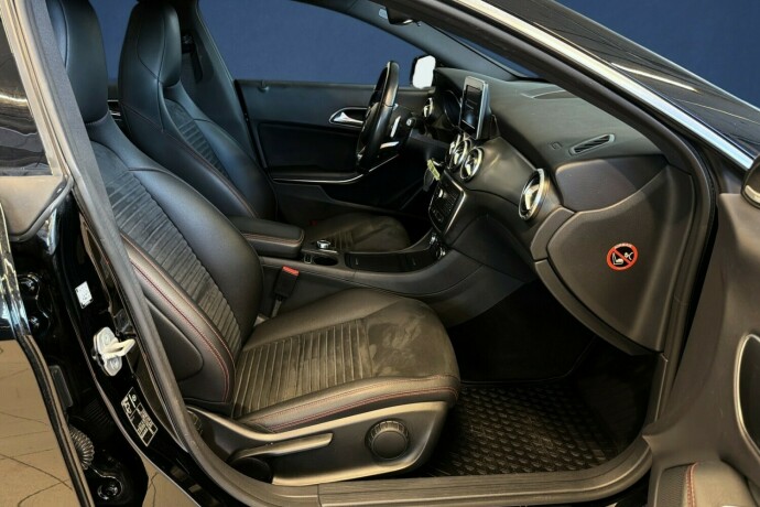 mercedes-benz-cla-bensin-2015-big-11