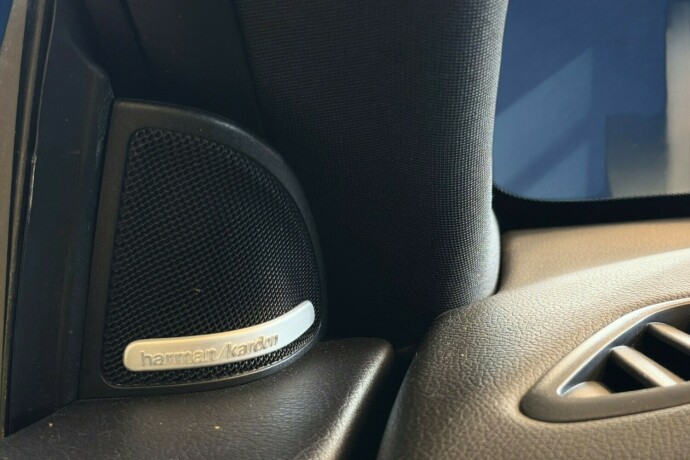 mercedes-benz-cla-bensin-2015-big-15